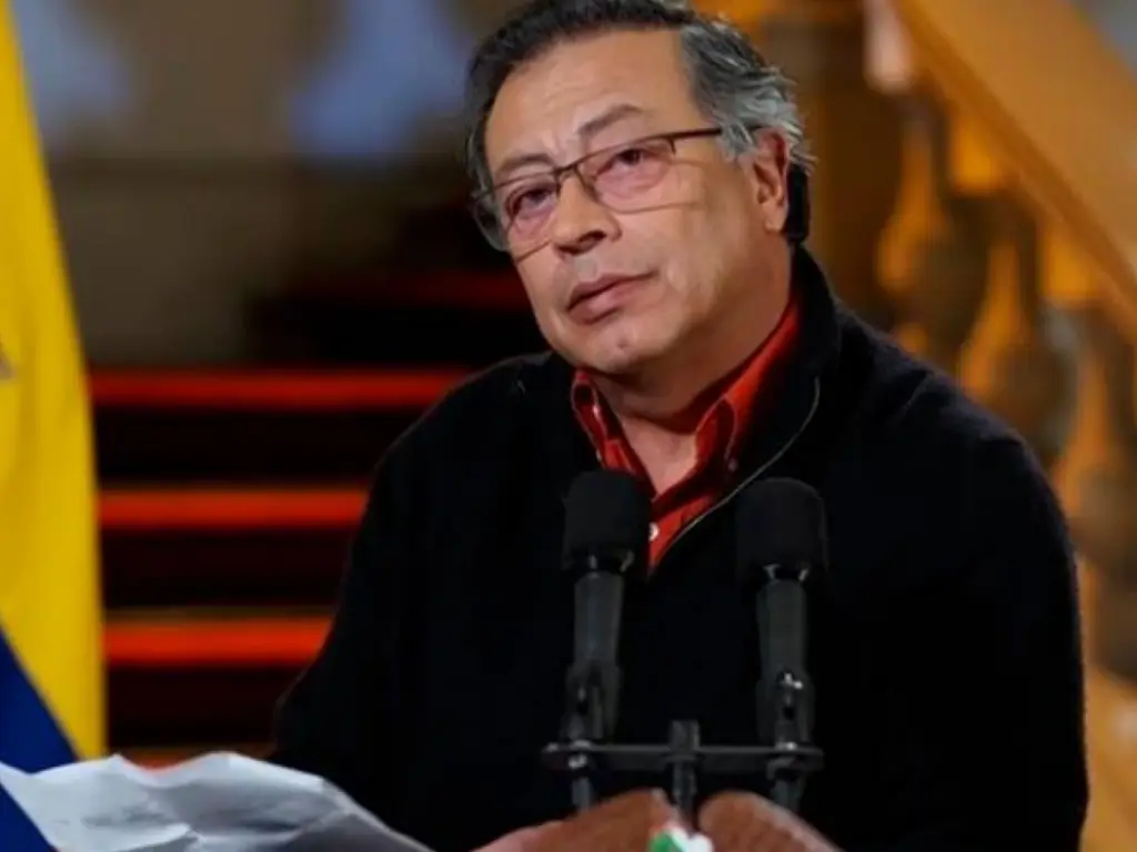 CNE Decidirá si formula cargos a campaña de Gustavo Petro