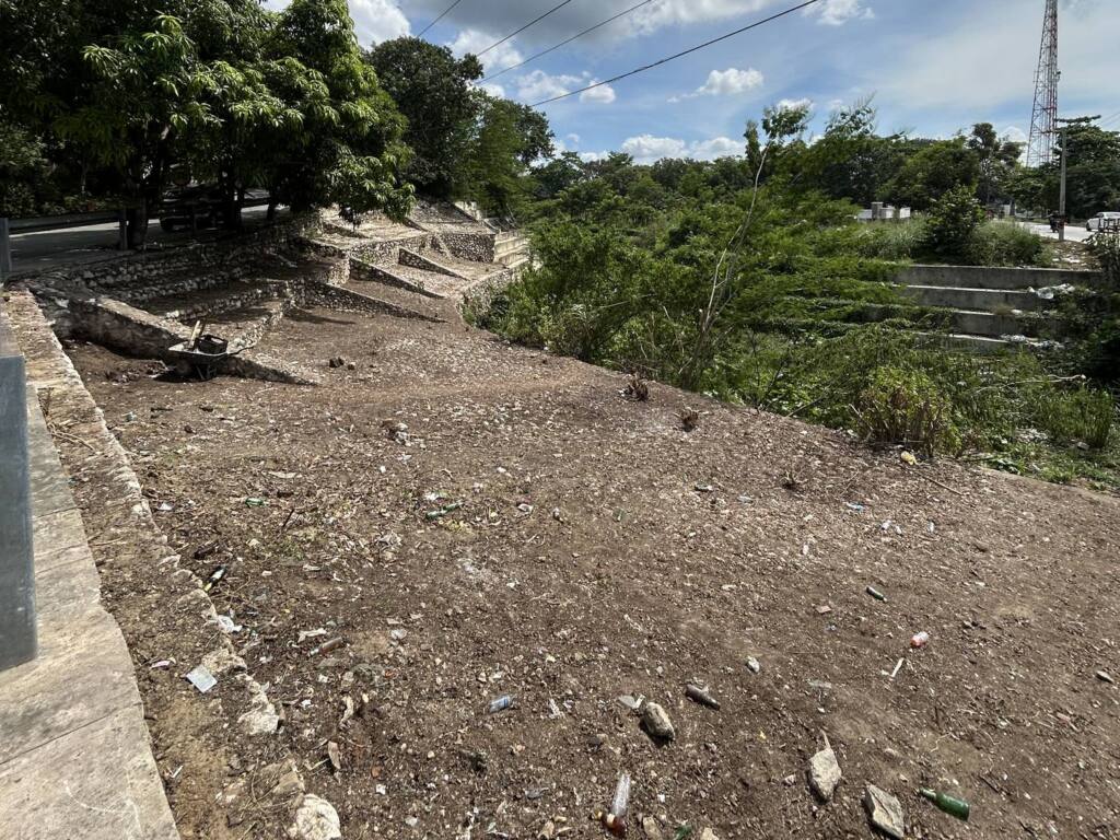 Vecinos de Baranoa se unen para recuperar un sector del Arroyo Grande y destacan la labor de “Lucho Panela”